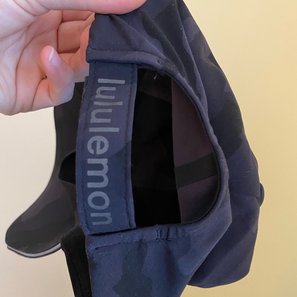 Lululemon hat - Picture 3 of 3